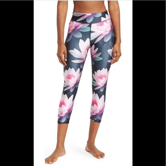 Terez 3 tall band athletic leggings-capri elastic banded high waist size L, NWT - Picture 1 of 9